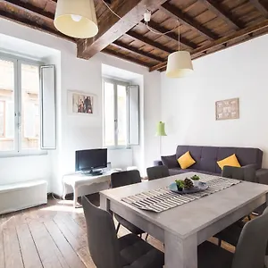 Apartamento Muratte Facing Trevi's Fountain, Roma